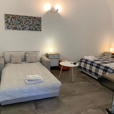 Zziny House Apartman