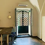 Zziny House Διαμέρισμα