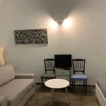 Διαμέρισμα Zziny House *