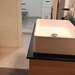 Zziny House * Κατάνια