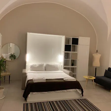 Apartment Zziny House