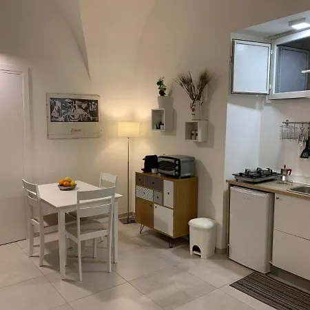 公寓 Zziny House 卡塔尼亚