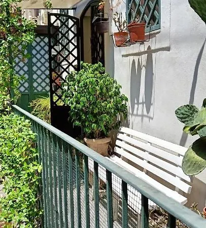 公寓 Zziny House 卡塔尼亚